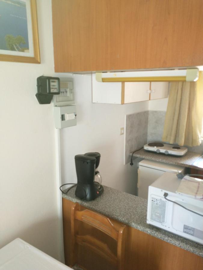 Capsule hotel Summer Garden αpartments & *